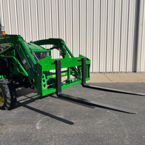 GWT VersaForks, Mounted to the Front Loader (Position A)