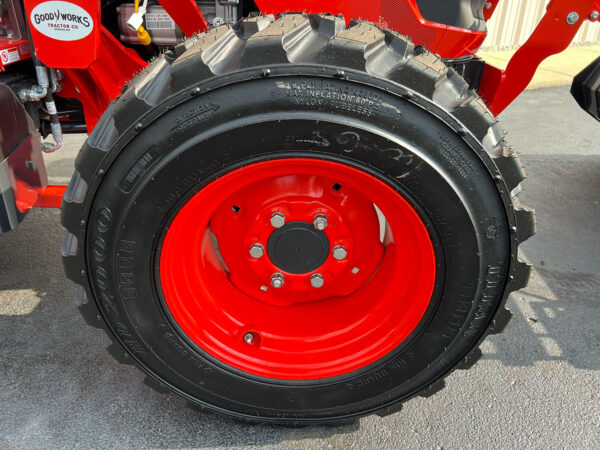 R4 Industrial Tread Tire, Front