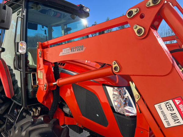 KL7320 Loader, Right Side