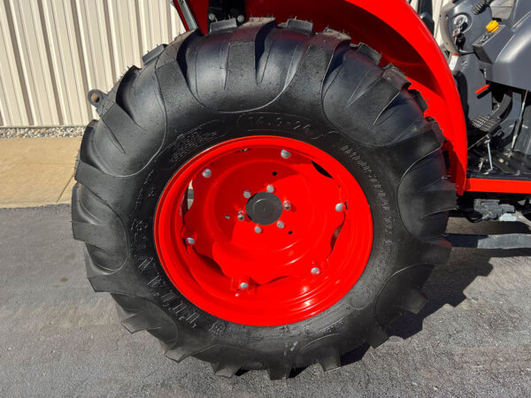 R4 Tire, Rear