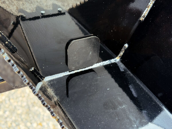 Inside of Bucket when Connected to VersaFrame