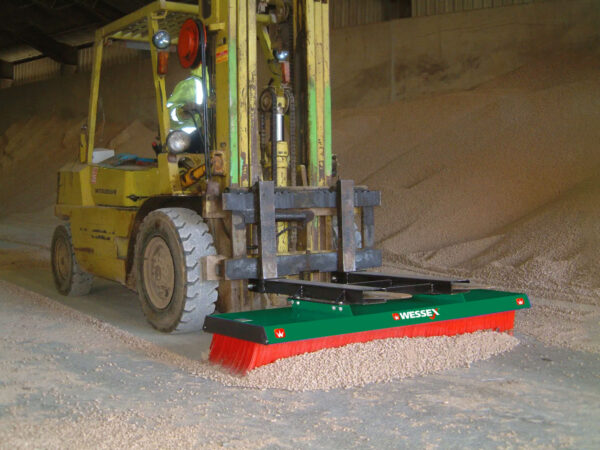 Sweeping with the Broomex BM Brush on a Fork Lift